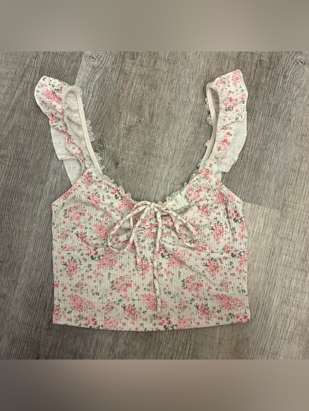 RSQ pink and white floral crop tank top
